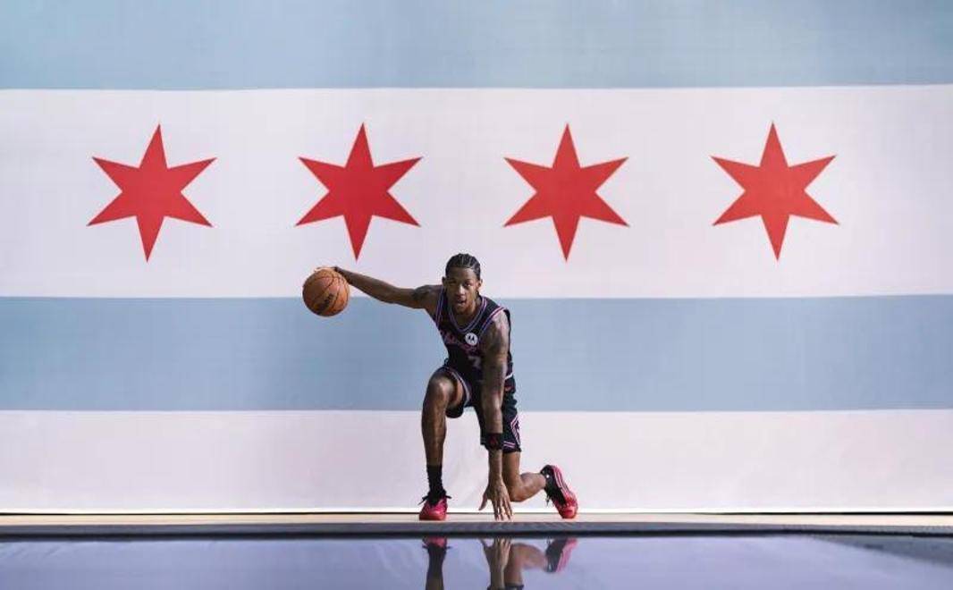 ng体育官网窗口期芝加哥公牛备战NBA总决赛，迎来里程碑细节曝光，更衣室稳定，资深球员宣示担当的简单介绍